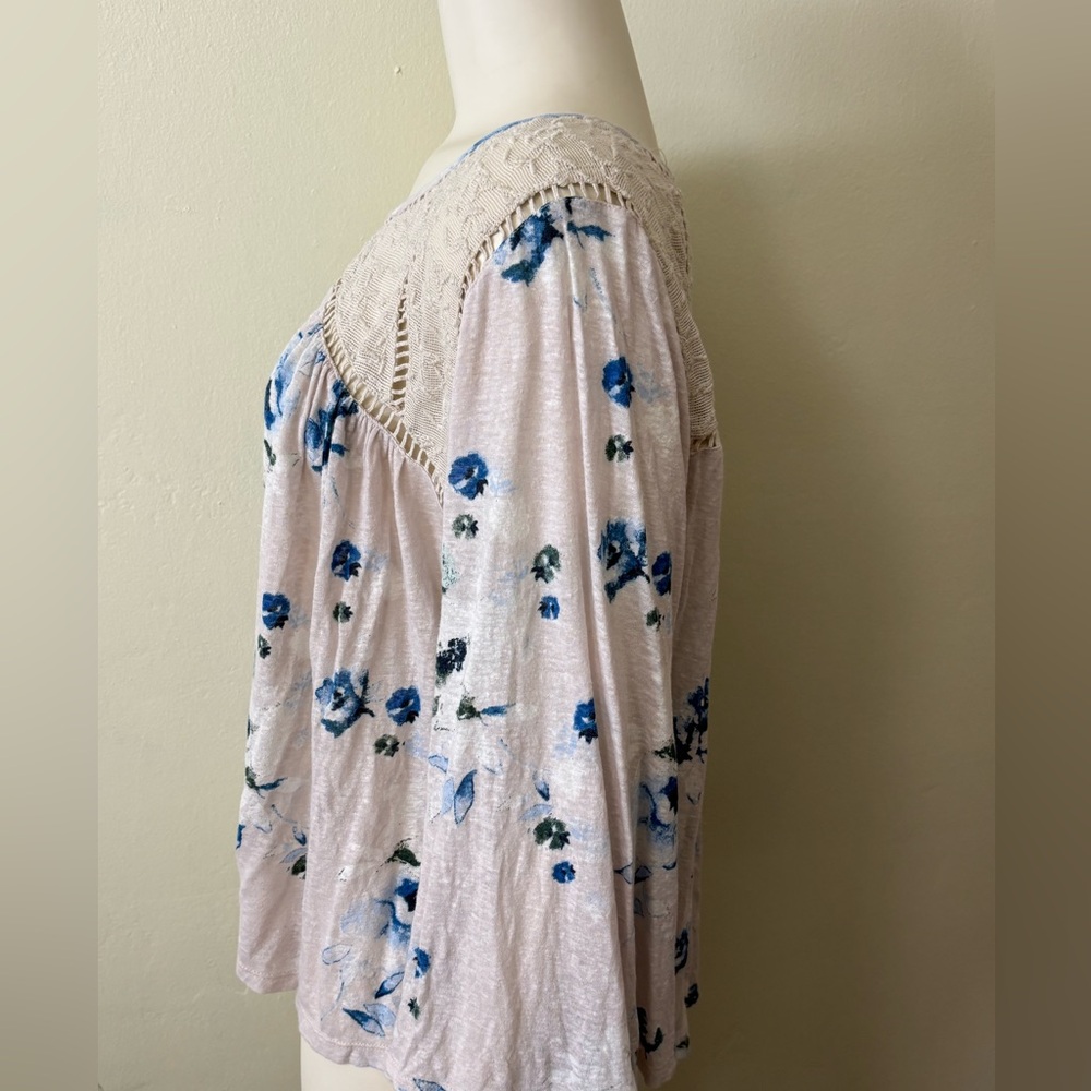 Lucky Brand Blue and Cream 3/4 Sleeve Cut Out Blouse - Picture 2 of 7